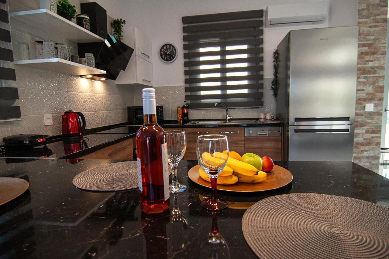 Livis Luxury Villa Kiotari Esterno foto